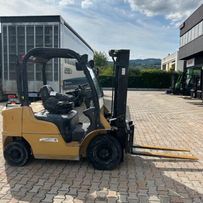 Carrello elevatore elettrico CATERPILLAR DP 25 N