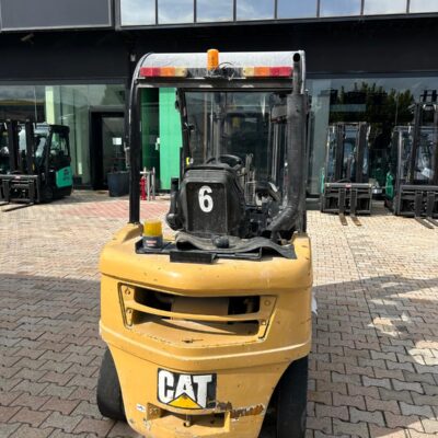 Carrello elevatore elettrico CATERPILLAR DP 25 N