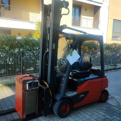 Carrello elevatore elettrico LINDE E20 PL-02