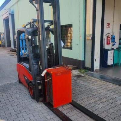 Carrello elevatore elettrico LINDE E20 PL-02